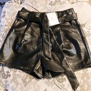 Fashion Original Design Belted Faux Leather Shorts